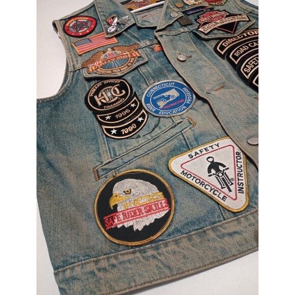 Vintage 90s Men’s Harley Davidson Denim Vest Large Patches 33 Patches + Pins - Picture 4 of 16